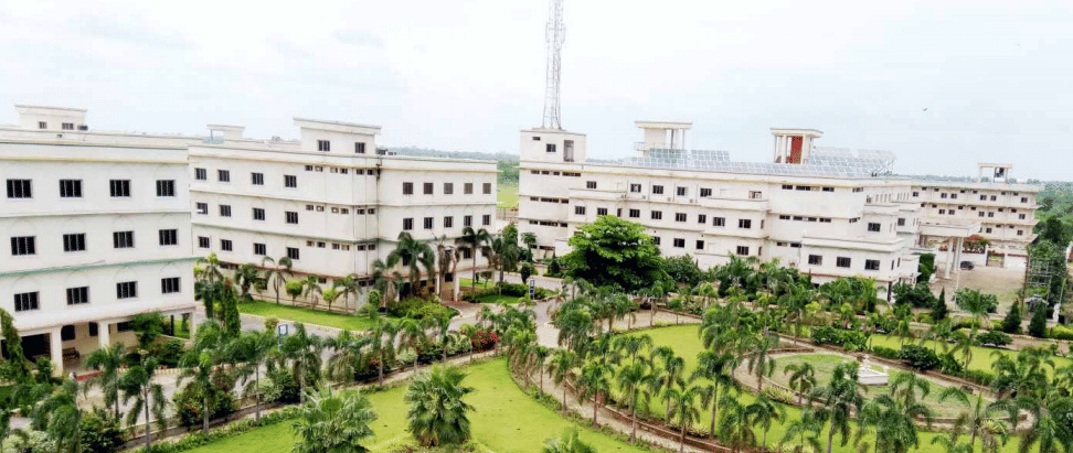 MATS University Raipur Academic Building photo 12